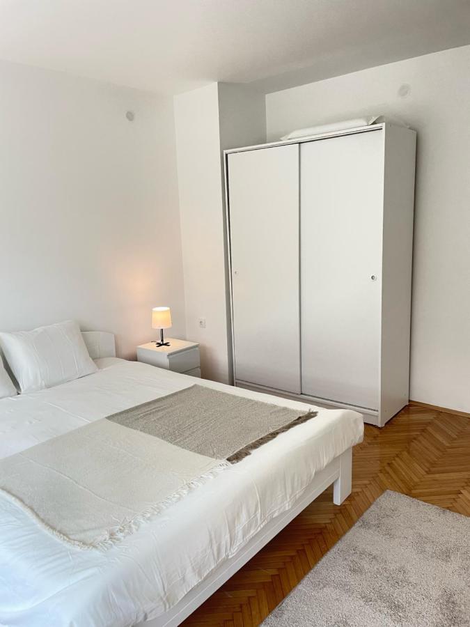 The Blue Velvet Apartment Belgrado Esterno foto