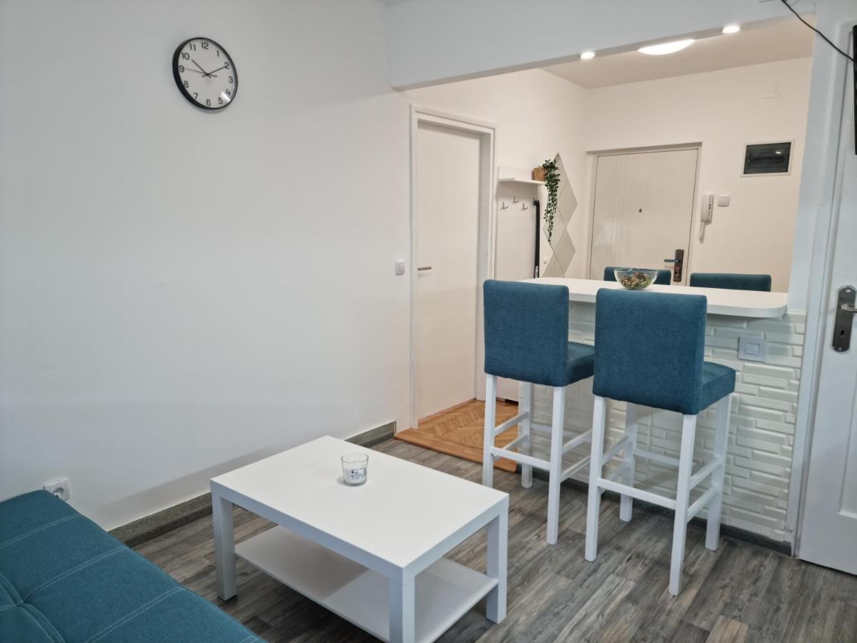 The Blue Velvet Apartment Belgrado Esterno foto